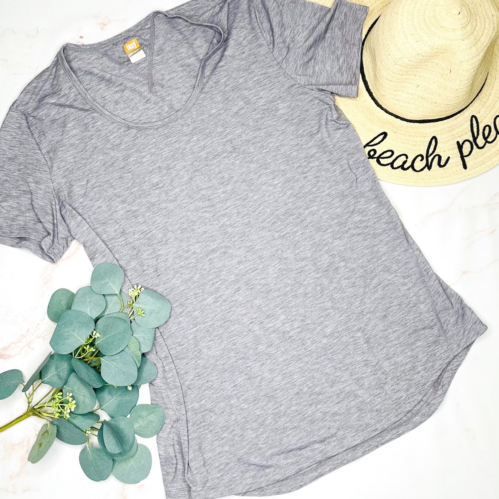 Lucy Love Heather Gray V-Neck Short Sleeve Tee